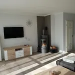 Ferienhaus-windflüchter Hirtenweg 3b * Ostseeheilbad Zingst