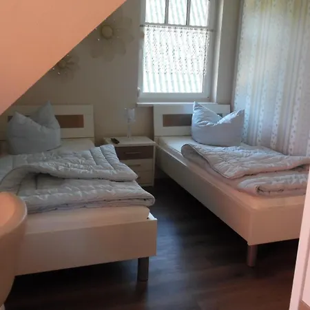 Ferienhaus Ferienhaus-windflüchter Hirtenweg 3b *